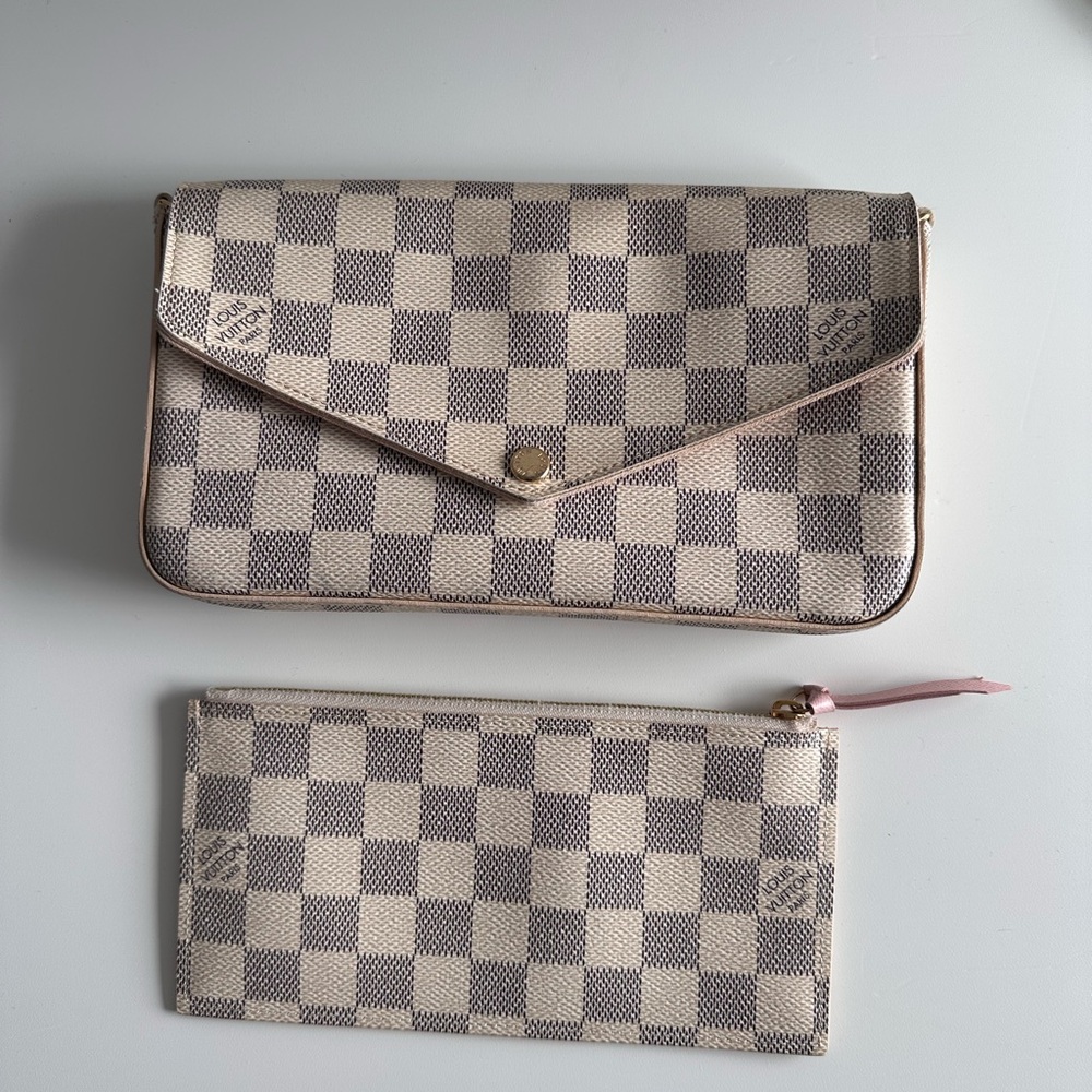 SOLD 💓 Louis Vuitton Felicie Pochette Azur